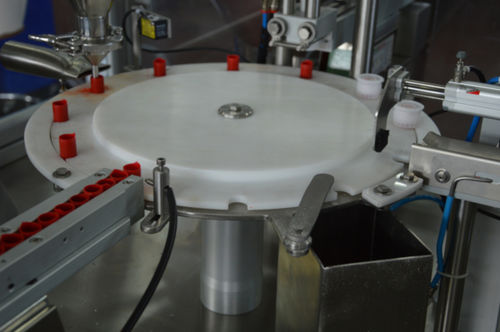 Abfüll- und Schraubverschlussanlage / Dreh - GP 2 - MultiGel Srl - flexibel / Monoblock / für Flaschen