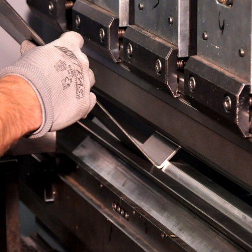 Metallblechbiegen - Pomel Sp. z o.o. - ISO 9001 / ISO 14001