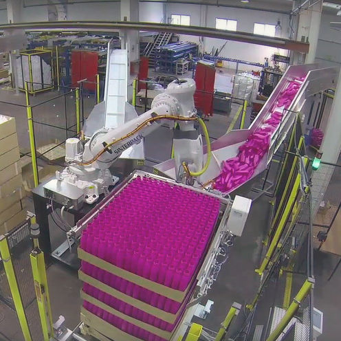 Entpalettierer für PET-Flaschen - Sinterpack - Roboter / automatisch / für die Verpackungsindustrie