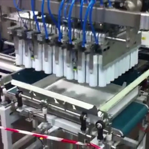 Palettierer für Aerosol-Sprays - Sinterpack - Roboter / Umschlag / automatisch