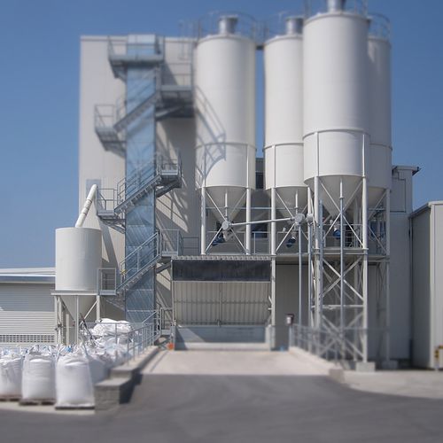 Silo / konischer Zylinder - Kniele - Blockstein / Stein