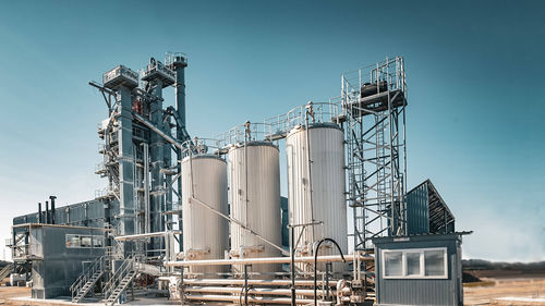 Bitumen-Lager-Tank - E-mak - Metall / zylinderförmig / für Transfer