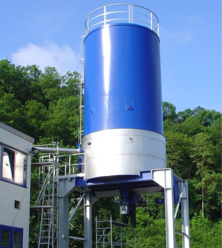 Silo / spezifische Anwendungsbereiche - Kurz Silo systeme - geschweißt / mit flachem Boden / für Trichter