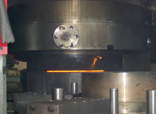 Hydraulische Pressenstraße - Tech Euroengineering - Schmiede