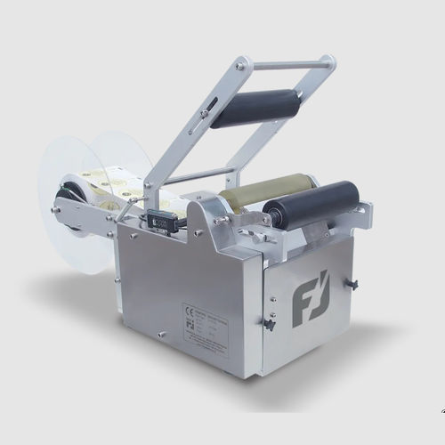 Halbautomatische Etikettiermaschine - G-ROLL - Frigojollinox s.r.l. - für Flaschen / Dosen / für Gläser