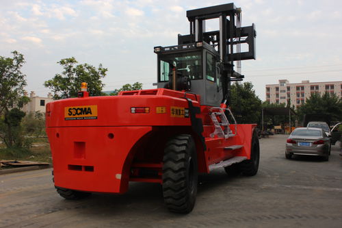 Diesel-Gabelstapler - HNF-450 - Fujian Huanan Heavy Industry Machinery Manufacturing Co.,Ltd. - Sitz / 4 Räder / mit Gegengewicht