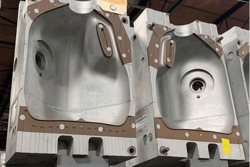 Extrusionsblasform für PET-Flaschen - Dongguan JinJun Machinery Co., Ltd.