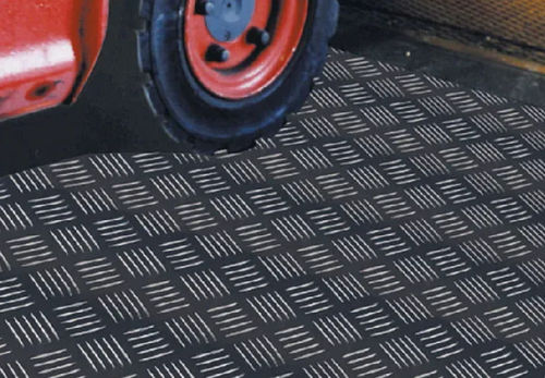 Rutschfeste Matte - CHECKER PLUS - Trelleborg Sheeting and Matting - Akustik / Wärmedämmung / Gummi