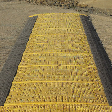 Rutschfeste Matte - TrenchPlate - Ground-Guards Ltd - Gummi / Kunststoff / Verbundwerkstoff