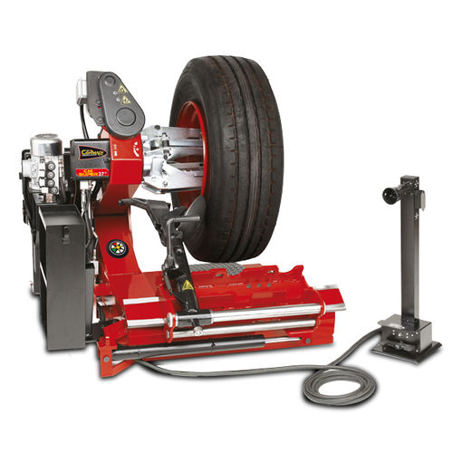 Reifenmontiermaschine für LKW - CM SUPER - Cormach S.r.l. Correggio Machinery - für Bus / automatisch / horizontal
