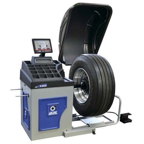 Reifenwuchtmaschine für LKW - S 860 - GIULIANO INDUSTRIAL S.p.A. - für Bus / für PKW / automatisch