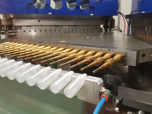 Thermoplast-Streckblasen - HTP Europe - für die Lebensmittelindustrie / EN 9100 / ISO 9001