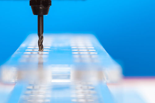 Spanende Bearbeitung: Drehen / Kunststoff - HTP Europe - für die Kosmetik / Prototyping / EN 9100