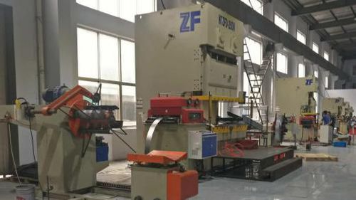 Profiliermaschine für Sicherheitsschienen - WUXI LINBAY MACHINERY CO.,LTD - feststehend / Stanzen