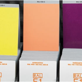 RAL-Farbtabelle - E1 single cards - RAL colours