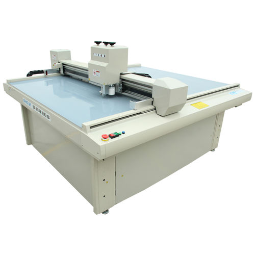 Cutter-Schneidemaschine - DCZ50 series  - Shanghai Xinao Industrial Co., Ltd. - für Schaum / für PVC / für Papier