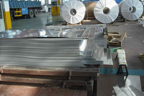Aluminiumlegierungsfolie - Tianjin Yitejia Steel Sales Co., Ltd. - Platte / gespult / für die Automobilindustrie