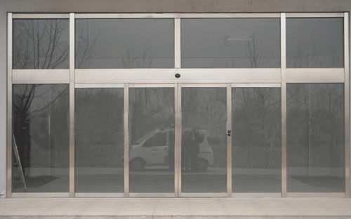 Schiebetür - Shen Zhen Hui Trade Industry Co., Ltd. - für Außenbereich / automatisch / teleskopisch