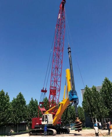 Bohrgerät für Tiefbohrung - SD2200 - SINOVO HEAVY INDUSTRY CO., LTD. - auf Raupen / drehbar / Caterpillar