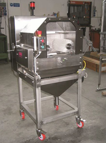 Halbautomatischer Bürstmaschine - SPP - CAD PROJECT S.R.L.