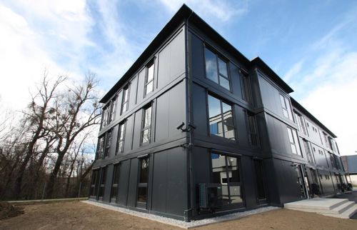 Modulares Gebäude - HotelMax  - Itera - Fertigbau / Produktionshallen / Stahl-Dachstuhl