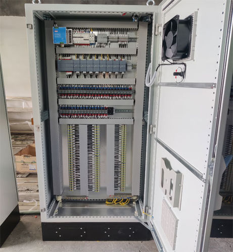 Steuerungsschaltschrank - Wenzhou Zeen Electric Co.,Ltd - mit Tür