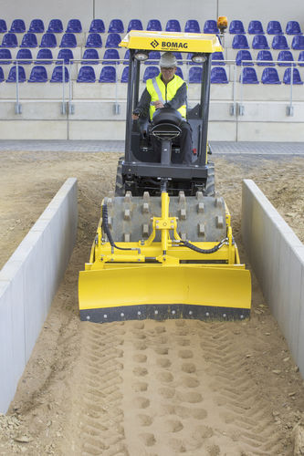 Einzylinder-Walze - BW 124 PDH-5 - BOMAG - Vibration