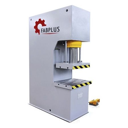 Hydraulische Presse - Fabplus - Form / Stanz / Montage