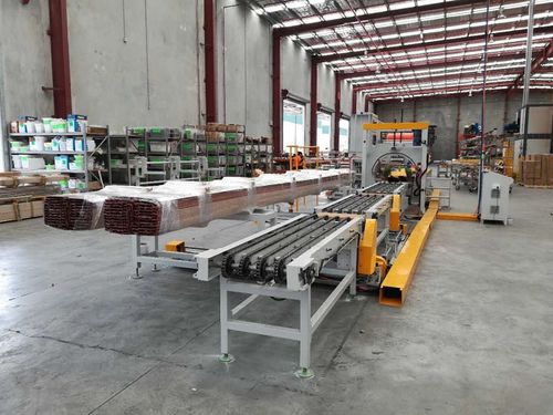 Horizontaler Stretchwickler - Shanghai Fhope machinery co.,ltd - vollautomatisch / für Aluminiumprofile / mit Förderer