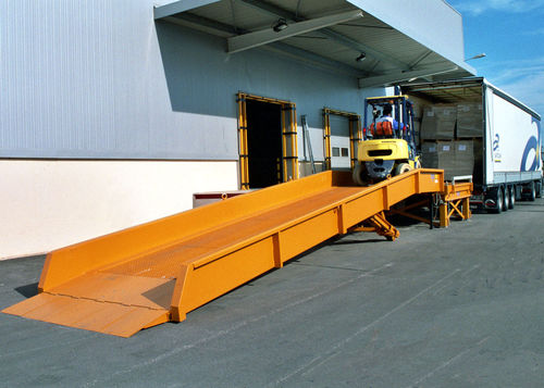 Laderampe für Gabelstapler - VINCA EQUIPOS INDUSTRIALES - mobil / hydraulisch / manuell