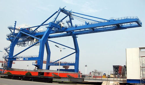 Mobiler Kran - DALIAN HUARUI HEAVY INDUSTRY GROUP CO.,LTD. - Ausleger / für Schifffahrtsanwendungen / für Materialumschlag