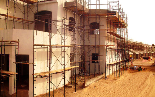 Stationäres Gerüst - SCAFFCO - Fassaden / modular / für Treppen