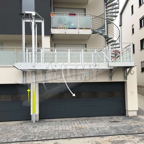 Gerade Treppe - JOMY SA - für Außenbereich / Aluminium / mit Absatz