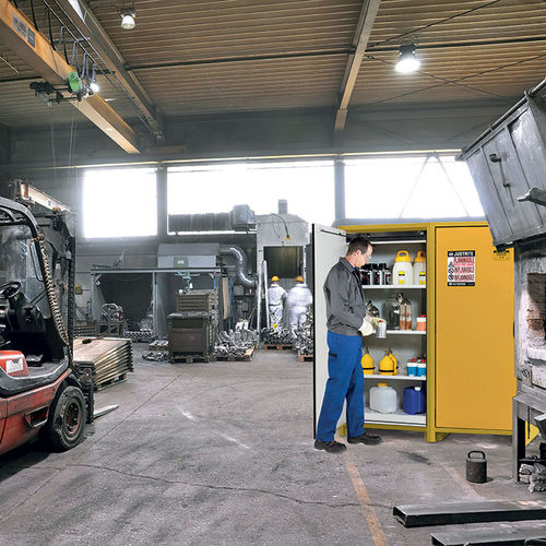 Sicherheitsschrank - JCB series - Justrite Safety Group - Schutz / auf Füßen / mit Schwingtür
