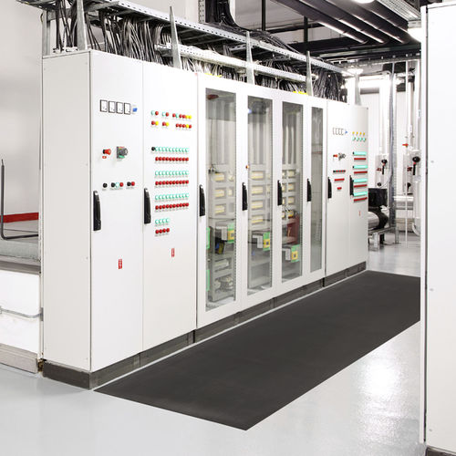 Elektrisch isolierende Matte - Switchboard Matting™ Class 2 830 - Justrite Safety Group - Keilrippen / Gummi