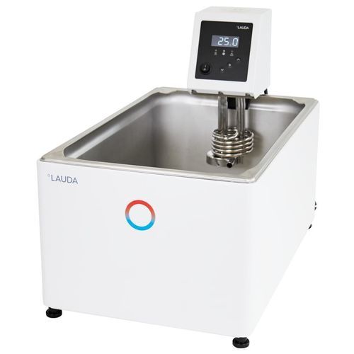 Thermostatbad mit konstanter Temperatur - Alpha A 24 - LAUDA DR. R. WOBSER GMBH & CO. KG - Umwälz / automatisch / beheizt