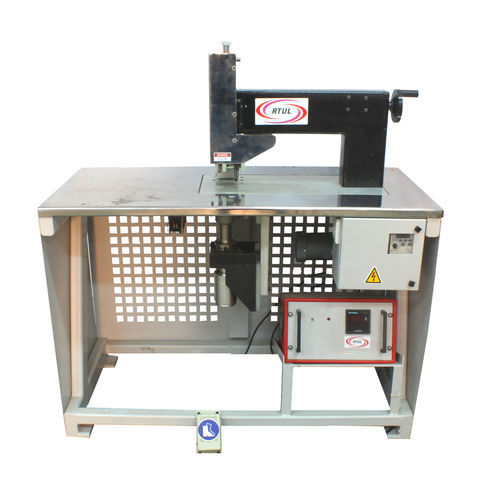 Dreh-Siegelmaschine - USM series   - Roop Ultrasonix Ltd - Kunststoffbeutel / Gewebe / Papier