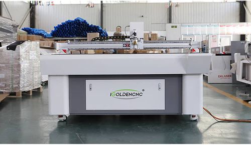 Schneidemaschine mit oszillierender Säge - igoldencnc - für Schaum / für PVC / für Acryl