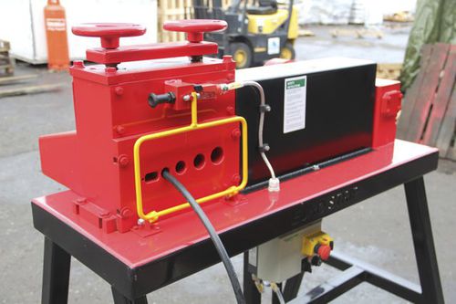 Abisoliermaschine für Kabel - Euro-Strip 3000 - JMC Recycling Systems Ltd - für Fäden / elektrisch