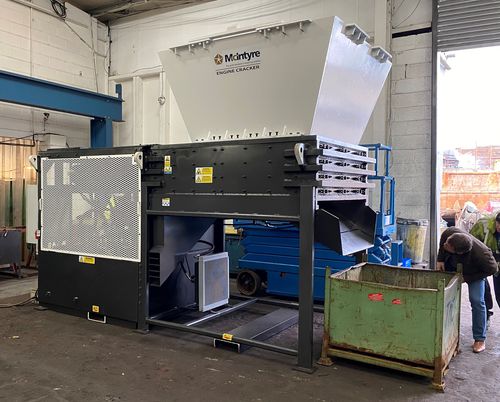 Kompakter Müllzerkleinerer und -brecher - Engine Cracker - JMC Recycling Systems Ltd