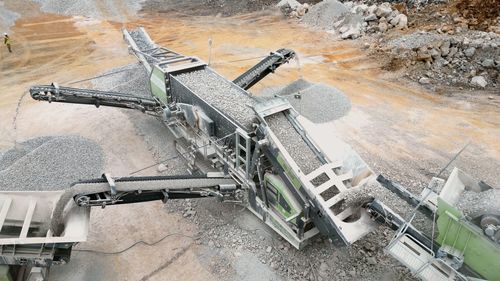 Mobile Siebmaschine - S12E - Guangxi Mesda Engineering Machinery Co., Ltd - für Schüttgut / für schwere Lasten