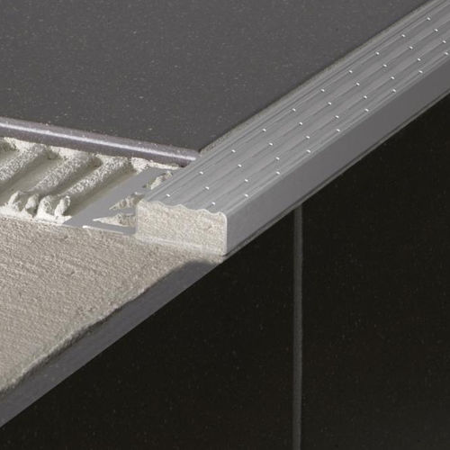 Edelstahlprofil - STEPLINE - Blanke Systems - gerillt / Schutz