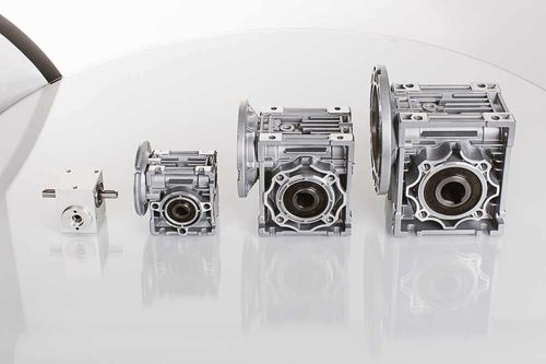 Schneckengetriebe - SR series - ELRA Antriebstechnik Vertriebs Ges.m.b.H - rechtwinklig / mit Hohlwelle / 1 - 5 Nm