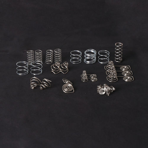 Prägen für Batteriekontakte - HLC METAL PARTS LTD