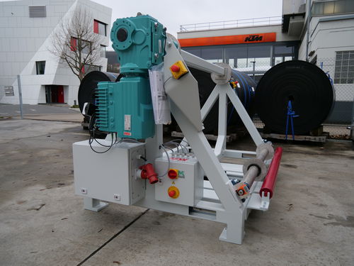 Auf- und Abroll-Anlage - MK4-1600 - Manfred Kunze Maschinenbau GmbH