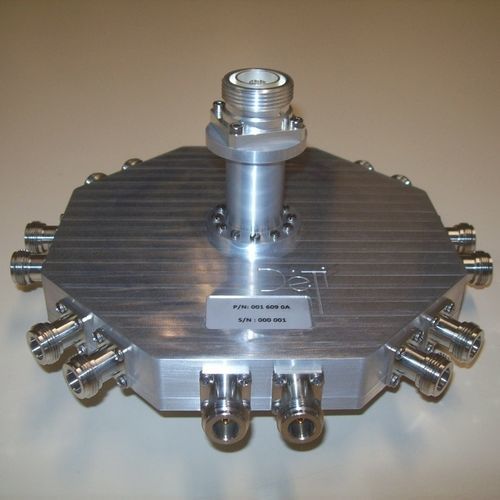 Hochleistungs-Schaltkasten - CO-16-2100-2900-15-NF-716F - DETI Microwave