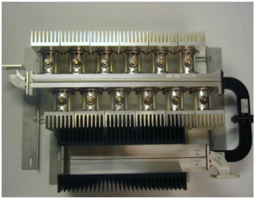 Elektronischer Filter / Bandpass - BSF-WG-7800-7880-40-WR112-WR112-CUSTOM 001342 - DETI Microwave - Leistung / Signal / Wellenleiter