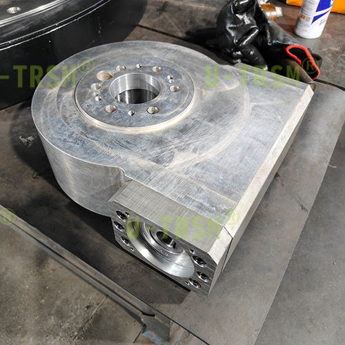 Schwenktrieb mit Schnecke - WZ-I-0148-F - Unique Transmission Equipment(Luoyang)Co., LTD - kompakt