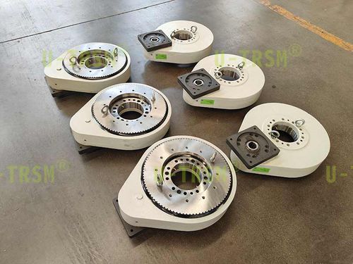 Schwenktrieb mit Schnecke - H-II-O-0260 - Unique Transmission Equipment(Luoyang)Co., LTD