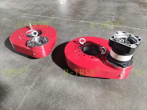 Schwenktrieb - S-I-O-0229 - Unique Transmission Equipment(Luoyang)Co., LTD